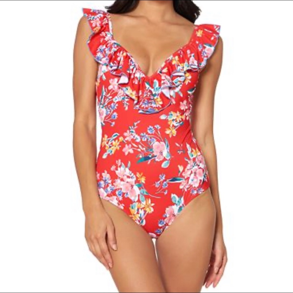 Jessica Simpson swimsuit